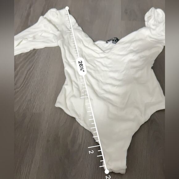 Lulus White‎ Ribbed Long Sleeve V Neck Thong Snap Bodysuit Size M - Picture 11 of 11